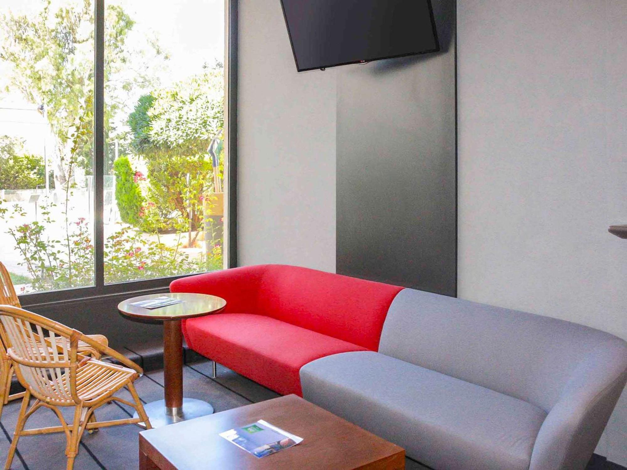 Ibis Styles Toulon La Seyne Sur Mer Exteriér fotografie